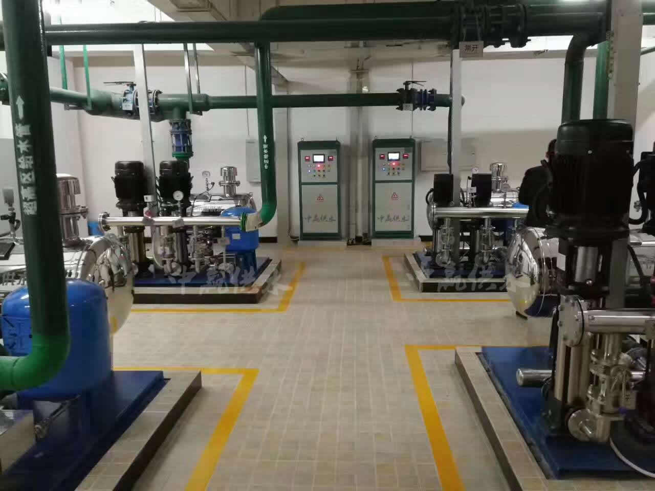 全自動無塔供水設備現(xiàn)場圖
